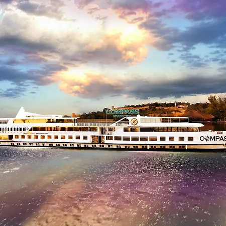 Botel Compass River Belgrade